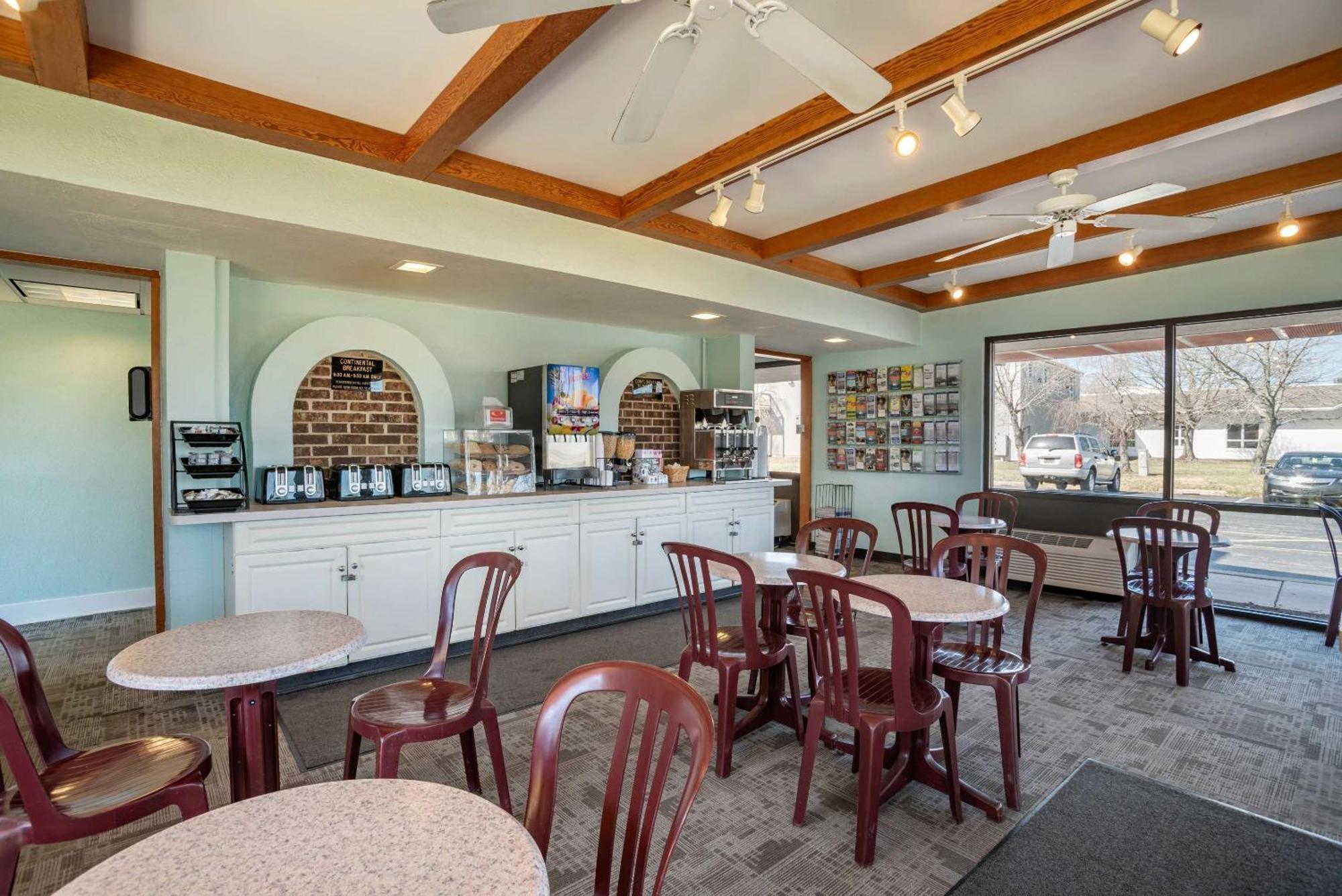Econo Lodge Inn & Suites Rehoboth Beach Ngoại thất bức ảnh