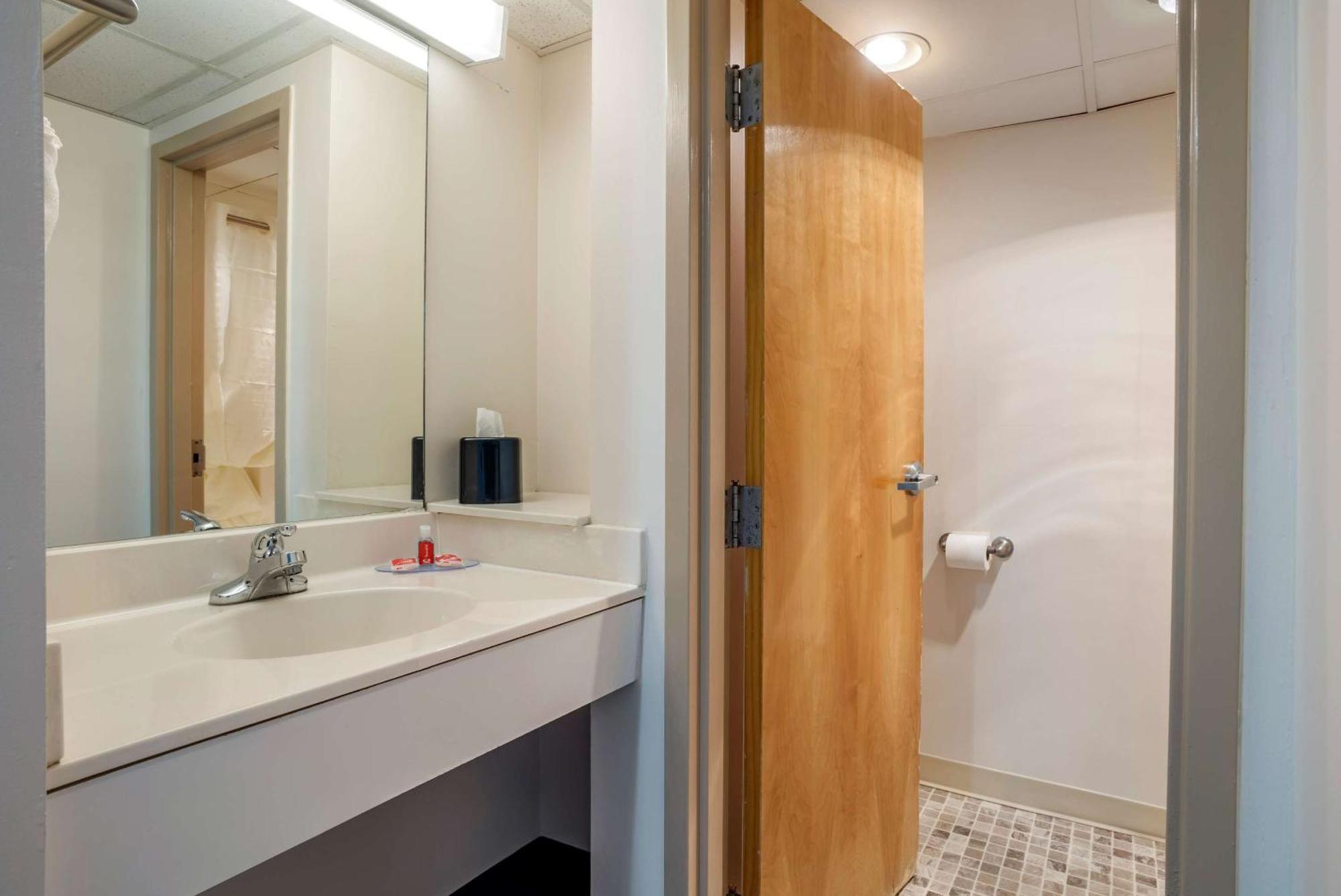 Econo Lodge Inn & Suites Rehoboth Beach Ngoại thất bức ảnh